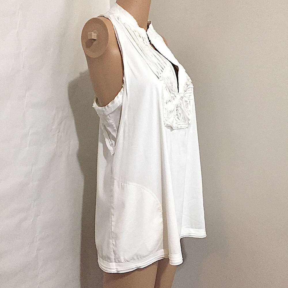 BCBG MaxAzria Sleeveless Ruffle Top - Picture 11 of 14